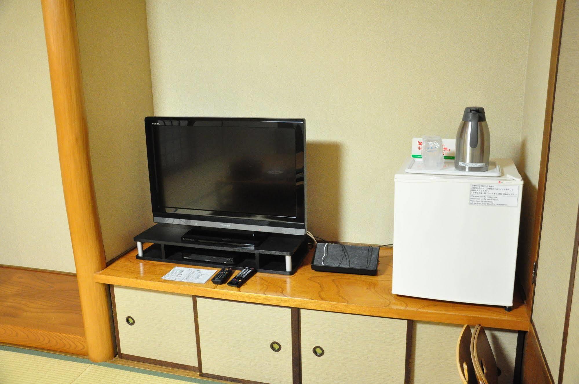 Obokekyo Mannaka Hotel Miyoshi  Ngoại thất bức ảnh