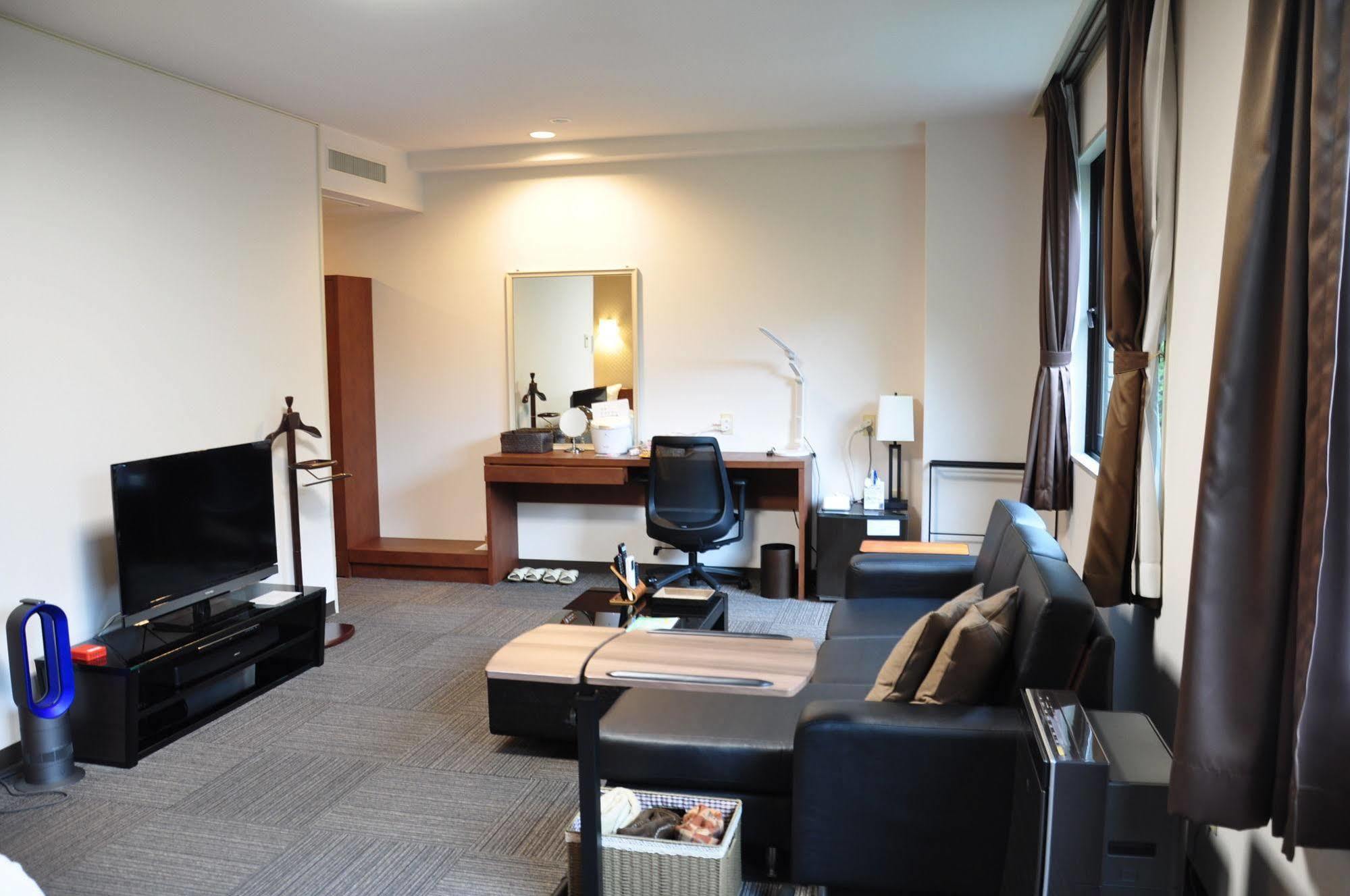 Obokekyo Mannaka Hotel Miyoshi  Ngoại thất bức ảnh