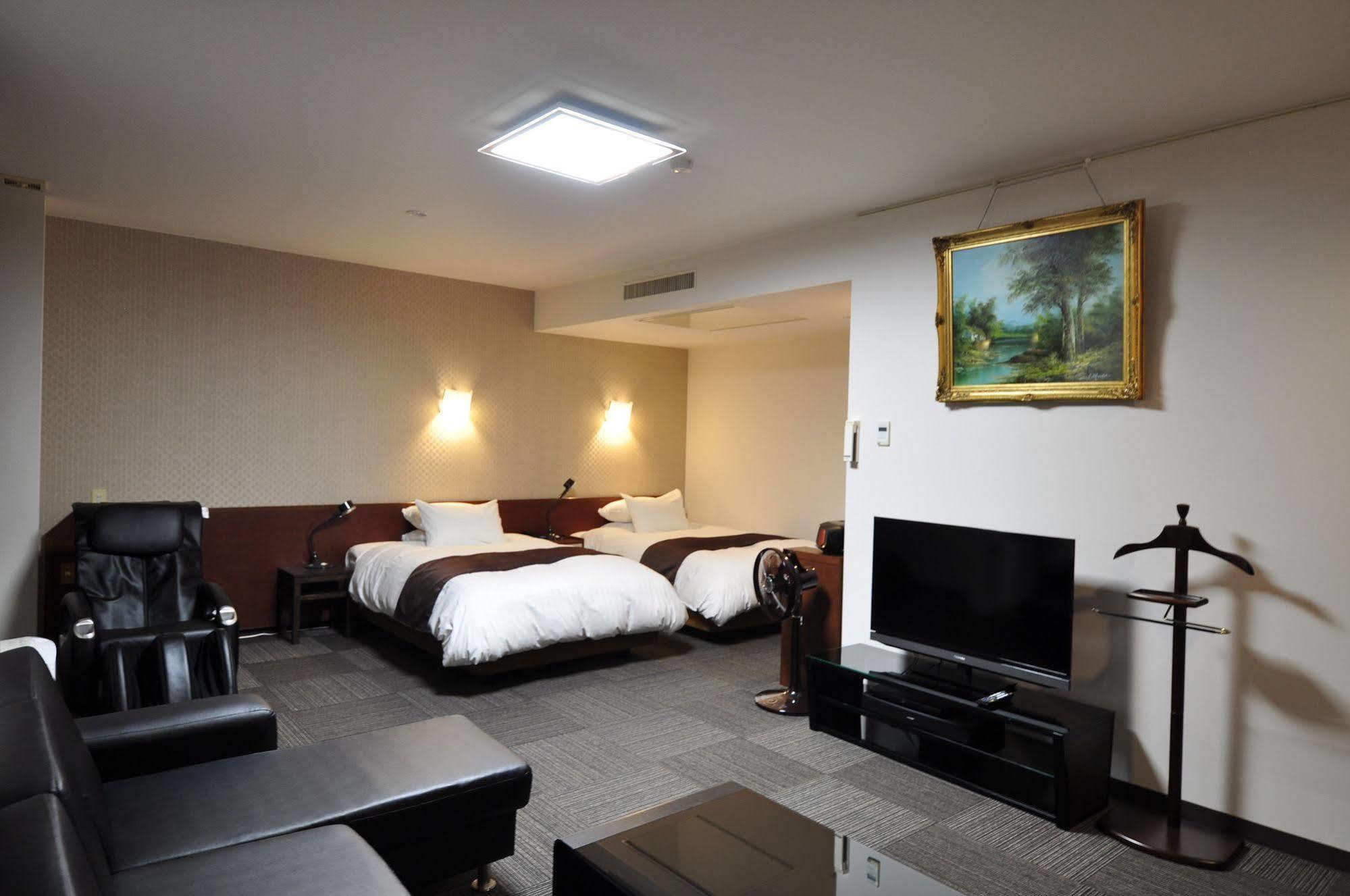 Obokekyo Mannaka Hotel Miyoshi  Ngoại thất bức ảnh