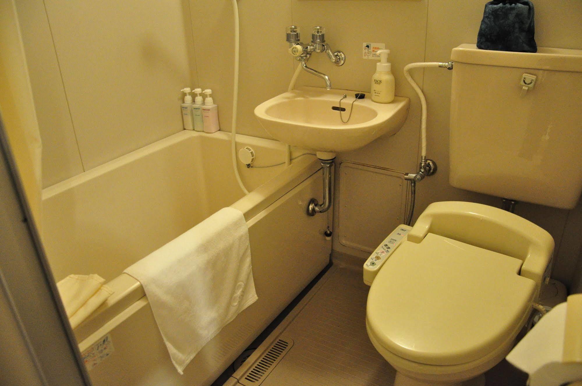 Obokekyo Mannaka Hotel Miyoshi  Ngoại thất bức ảnh