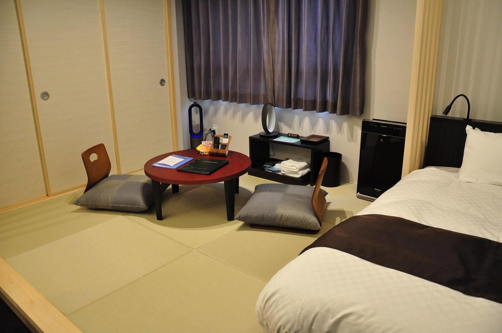 Obokekyo Mannaka Hotel Miyoshi  Ngoại thất bức ảnh